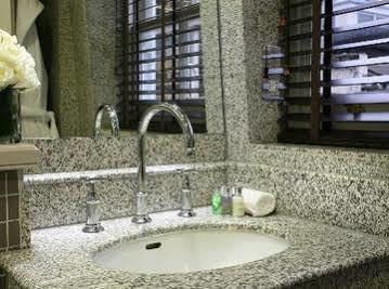 The Fox Club Hotel 4*